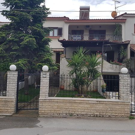 Fyllou Apartment 아스프로발타 외부 사진