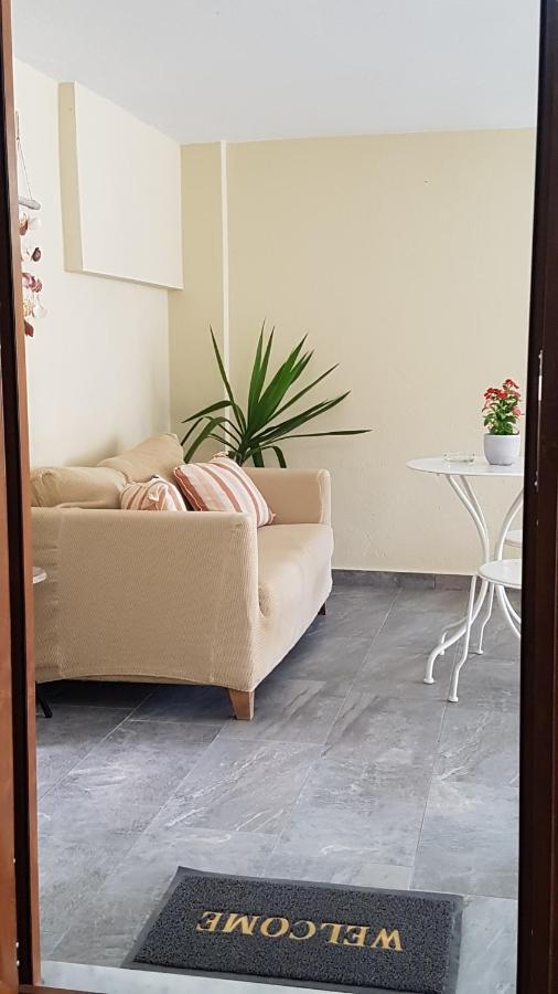 Fyllou Apartment 아스프로발타 외부 사진