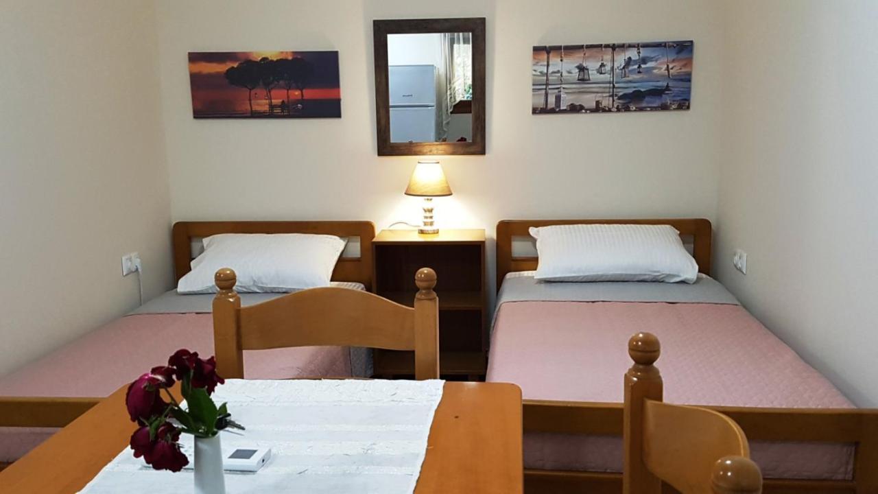 Fyllou Apartment 아스프로발타 외부 사진