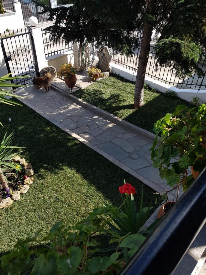 Fyllou Apartment 아스프로발타 외부 사진